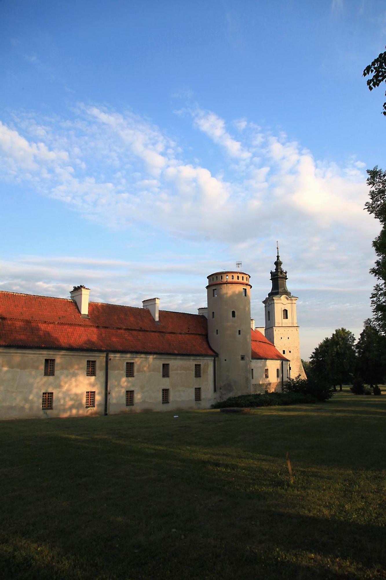 Hotel Podklasztorze Sulejów Exterior foto