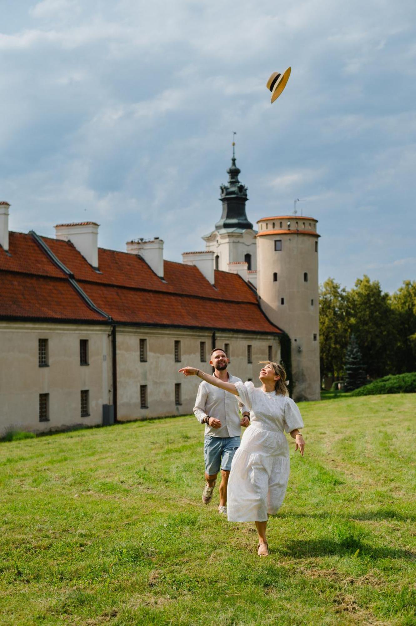 Hotel Podklasztorze Sulejów Exterior foto