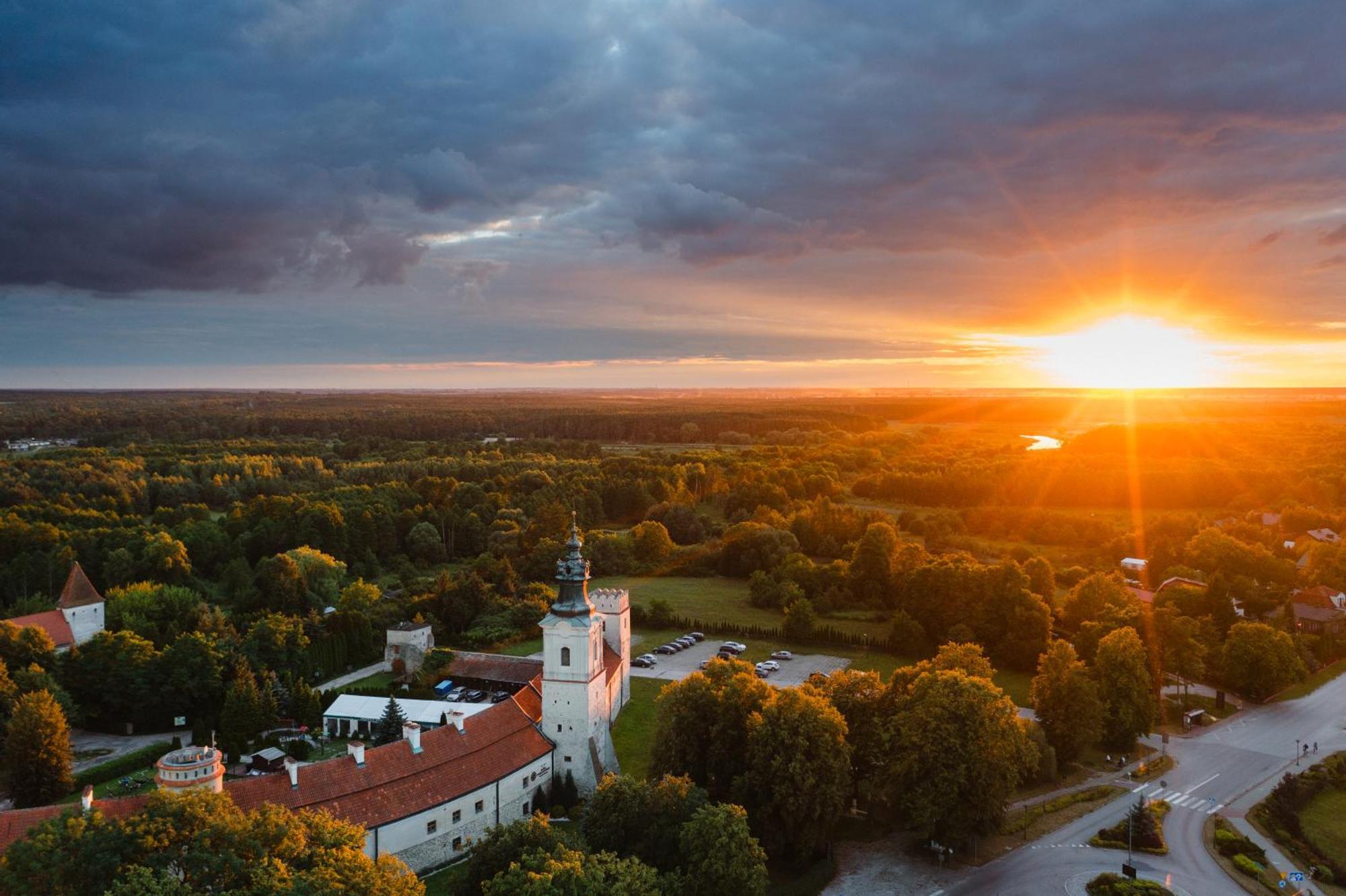 Hotel Podklasztorze Sulejów Exterior foto