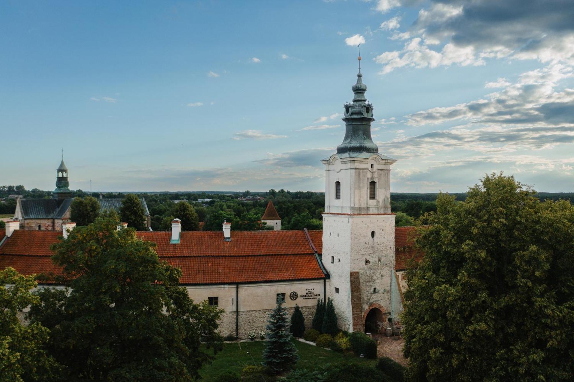 Hotel Podklasztorze Sulejów Exterior foto