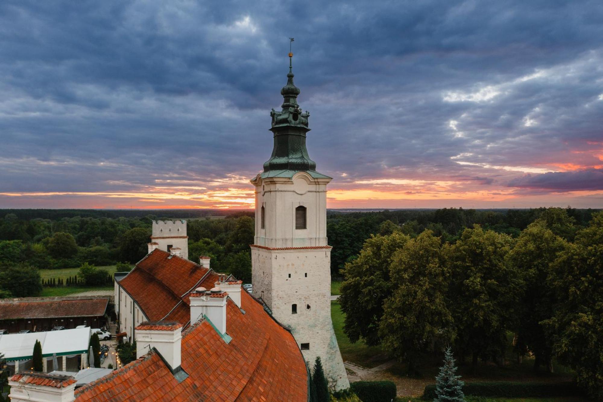 Hotel Podklasztorze Sulejów Exterior foto