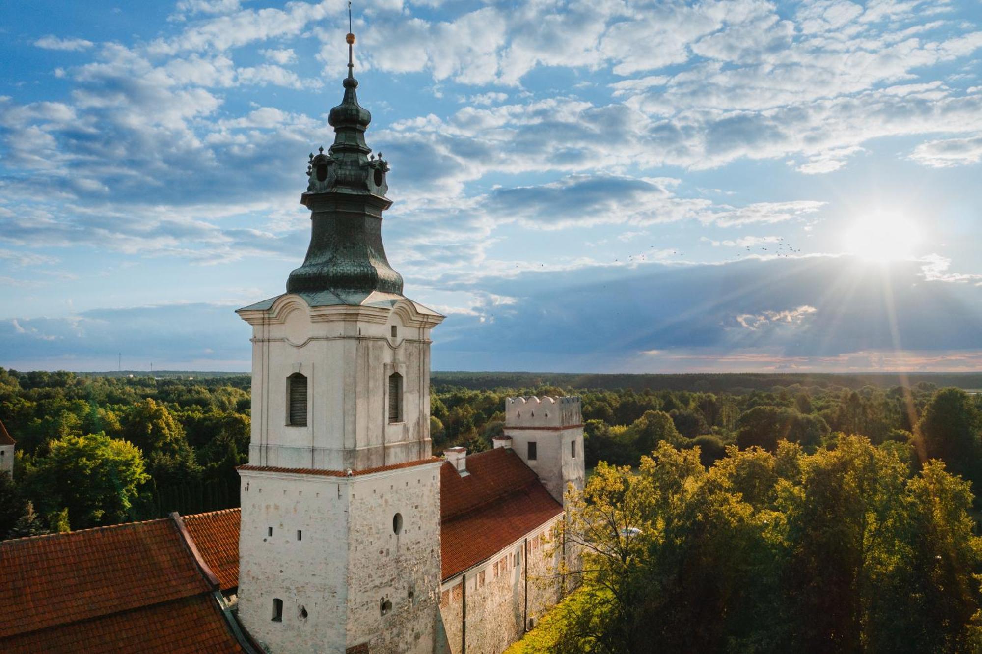 Hotel Podklasztorze Sulejów Exterior foto